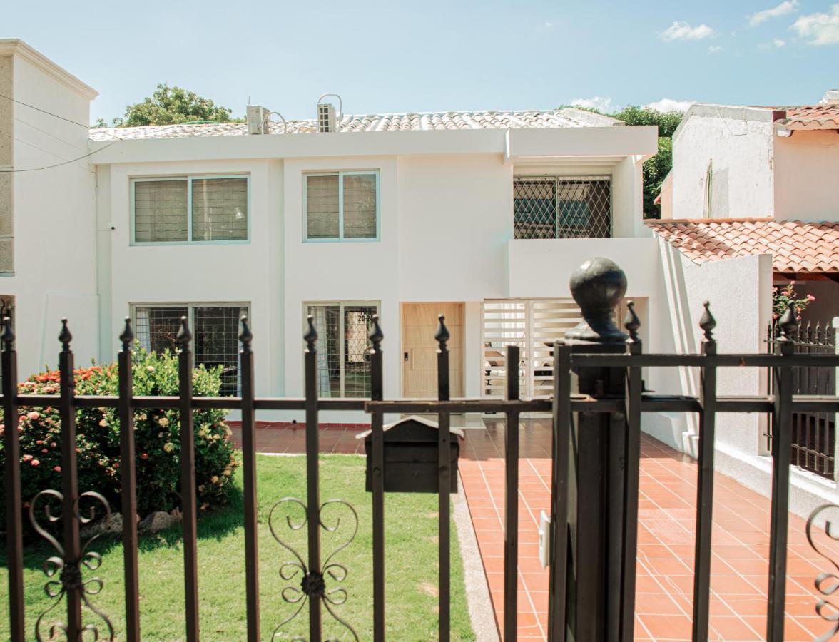 Casa Lourdes Hotel Valledupar Bagian luar foto